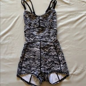 One pc Lululemon size 2